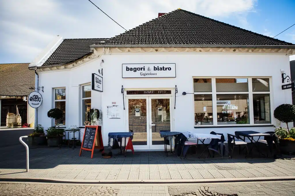 bageri & bistro, Uggelhuse 1 Bageri & Bistro Uggelhuse: Lækre Bagværker og Bistro-Retter