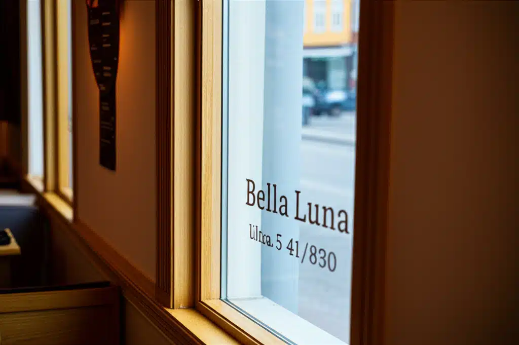 Bella Luna 1 Bella Luna: Månefotografi med romantisk stemning