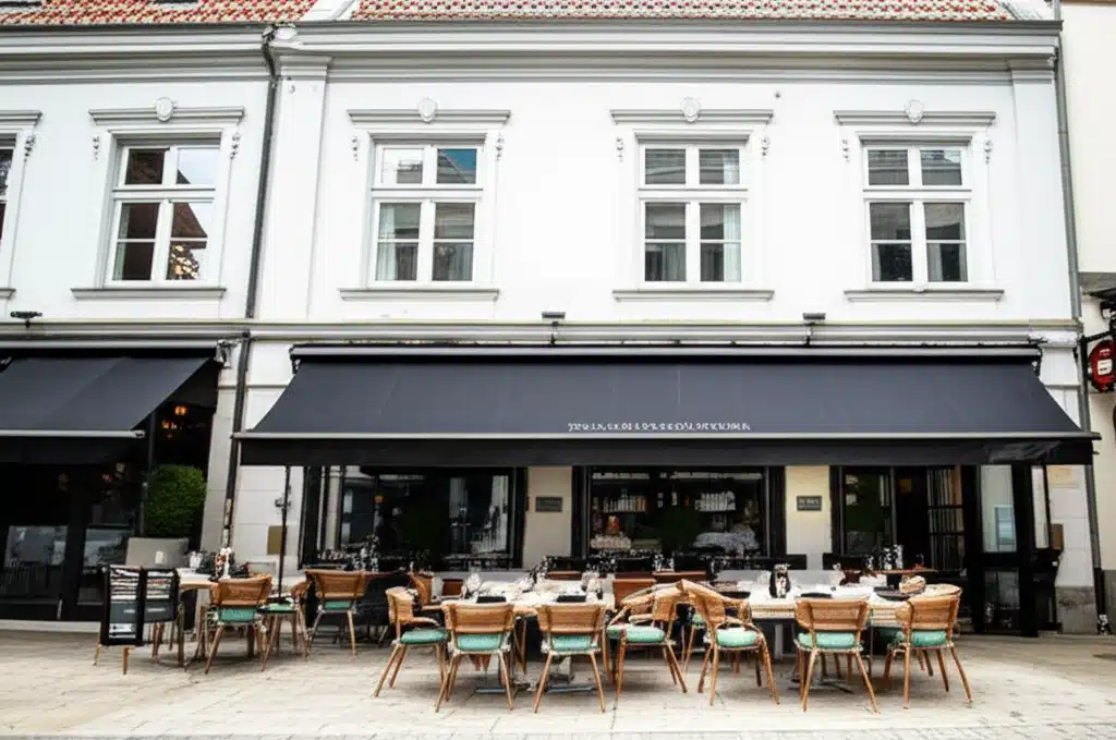 Det Glade Vanvid Odense 1 Det Glade Vanvid Odense: Festlighed og Skuespil i Byen
