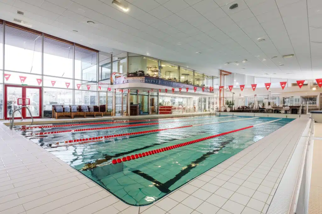 Ikast Svømmecenter 1 Ikast Svømmecenter: Børnebassiner, Fitness & Vandglæde