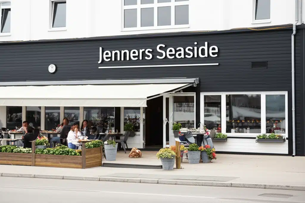 Jenners Seaside 1 Jenners Seaside: Strande, Solnedgange og Sommerstemning