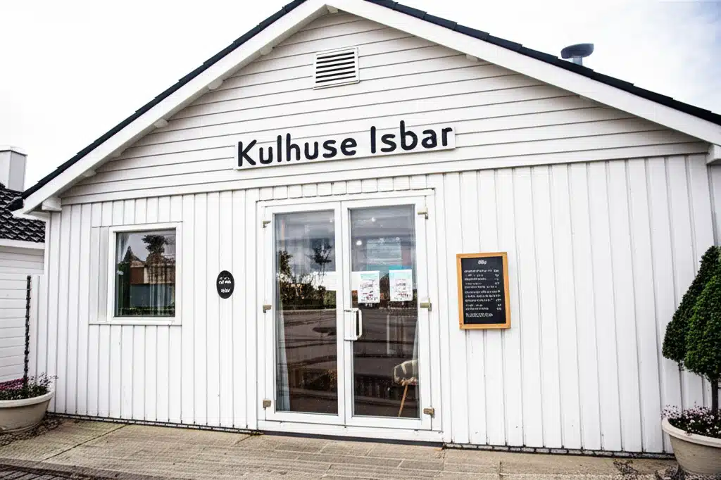 Kulhuse Isbar: Smukke høns med unik farve og personlighed