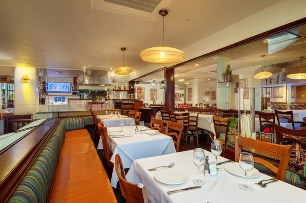 Restaurant Kreta III 1 Restaurant Kreta III: Autentisk græsk madoplevelse i hyggelig atmosfære