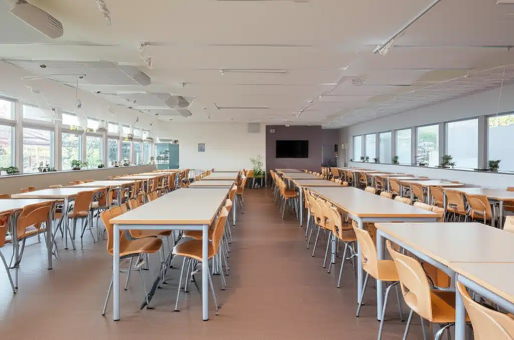 Tarm Idrætscenter - skolekantine 1 Tarm Idrætscenter skolekantine: sund mad til elever